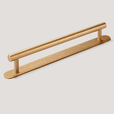 Plank Hardware HUDSON T-Bar 252mm Handle with 278mm Backplate - Aged Brass Price Comparisons | Compare The Build