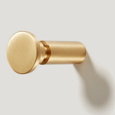 Plank Hardware PULLMAN Circular Hook - Brass