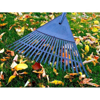 Plastic Garden Rake for Leaves, Lawn, Hay, 55 cm / 21.65 in with 22 ...