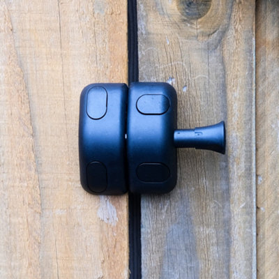 Plastic Magnetic Gate Latch Black 60 x 70 x 25mm
