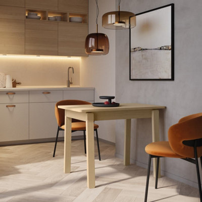 Plot 2: Elegant Light Oak Extendable Dining Table - Versatile Dining Solution - W104