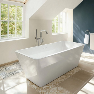 Plum&Clay Bergen White Acrylic Rectangular Freestanding Bath (L)1755mm (W)800mm