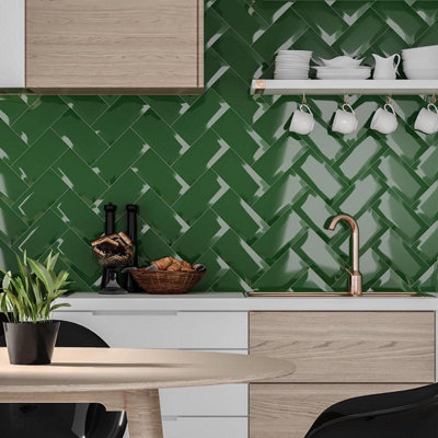Plum&Clay Dark Green Gloss Metro Ceramic Wall Tile (L)200mm (W)100mm
