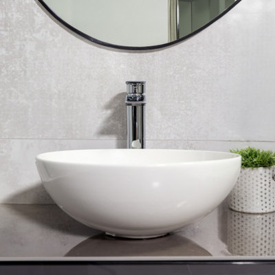 Plum&Clay Sphere White Countertop Bowl Basin
