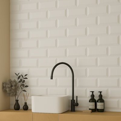 Plum&Clay White Gloss Metro Ceramic Wall Tile (L)200mm (W)100mm