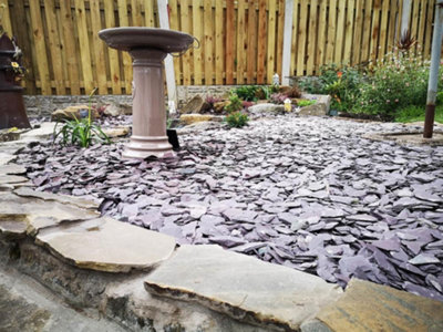 Plum Welsh Slate Chippings 40mm - 25 bag (500kg) - 3