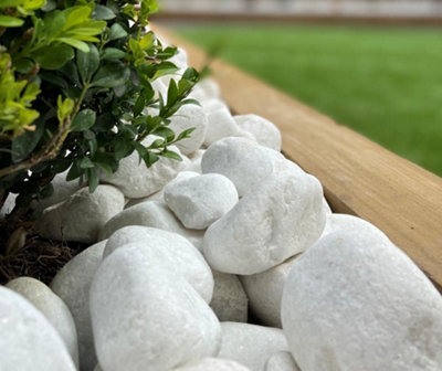 Polar White Spanish Marble Cobbles 40-80mm - Bulk Bag 800kg - 4