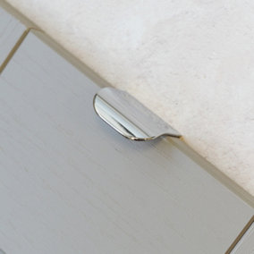 Polished Chrome Pull Cabinet Handle
