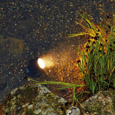 Pond lights b&q top