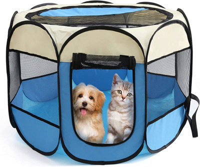 Portable playpen outlet for pets