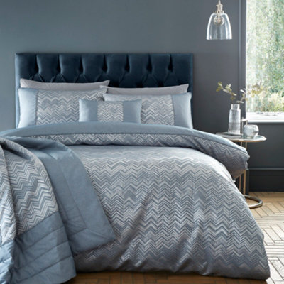Portfolio Home Antibes Chevron Waves Soft Easy Care Bed Linen Bedding Duvet Cover Quilt Set With Pillow Cases
