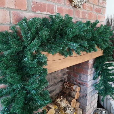 Premier 2.7m (9ft) Super Bushy Christmas Deluxe Green Garland | DIY At B&Q