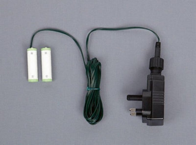 Premier Christmas Plug in Battery Replacement Adaptor 3 Volts 2 x AA Price Comparisons | Compare The Build