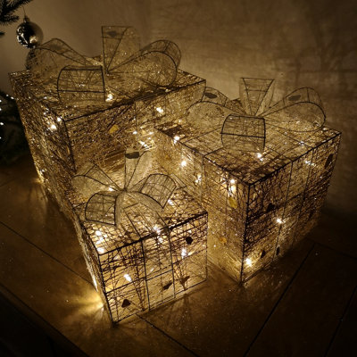 Premier Christmas Set of 3 Glitter Parcels in Gold complete with White