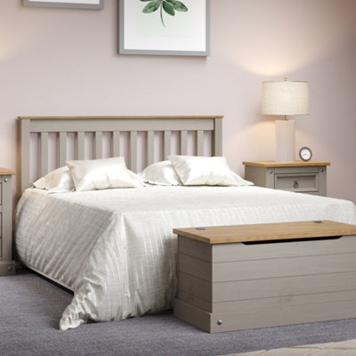 Premium Corona grey 4'6" slatted low-end bedstead, grey wax