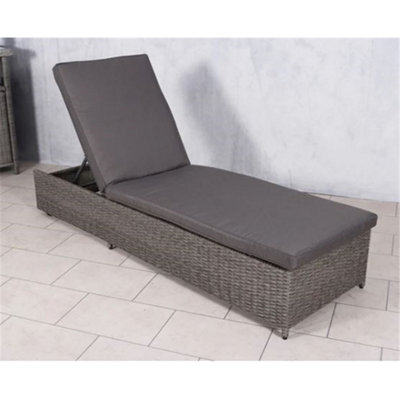 Premium Rattan Garden Sun Lounger