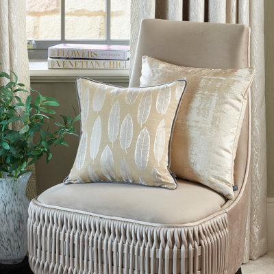 Prestigious Textiles Quill Piped Jacquard Polyester Filled Cushion