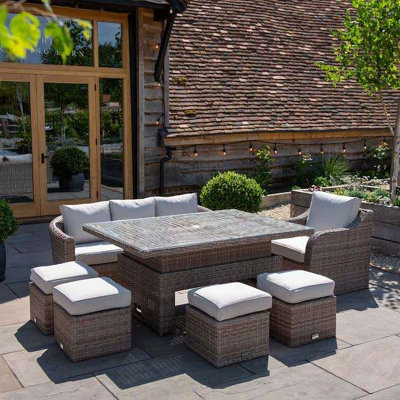 Primrose Living Classic Rattan 8 Seater Garden Furniture Sofa Set with Rectangular Rising Table and Parasol