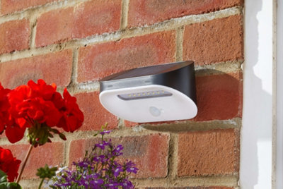 Primrose PIR Motion Activated Outdoor Tool Shed Security Light 200L