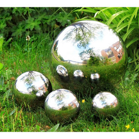 Primrose Polished Stainless Steel Gazing Globe Sphere 12.6cm