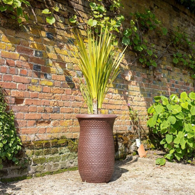 Primrose Rib Textured Fibrecotta Tall Round Planter In Coffee 44cm