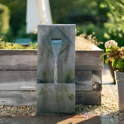 Primrose Rustic Wooden Wall Cascading Outdoor Water Feature 82cm