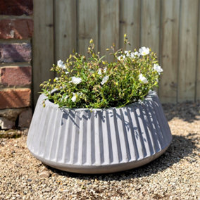 Primrose Textured Concrete Deep Ribbed Round Planter In Grey 43cm