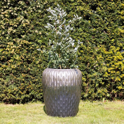 Primrose Two-Tone Textured Terracotta Round Planter In Metalic Two Tone 103cm