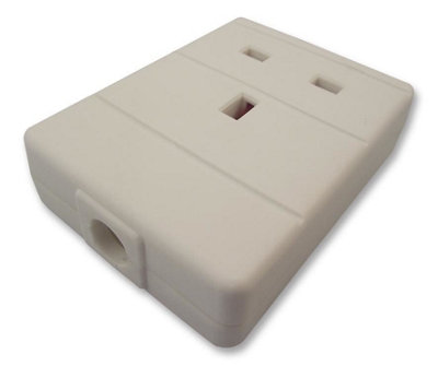 PRO ELEC - Economy Trailing Socket