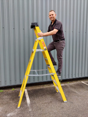 PRo Fibreglass 6 Tread Platform Step Professional Use GRP Steps