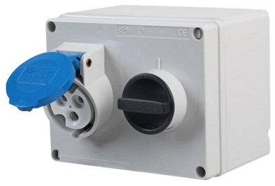 PRO POWER - 16A, 240V, Switched Interlocked CEE Socket, 2P+E, Blue, IP44