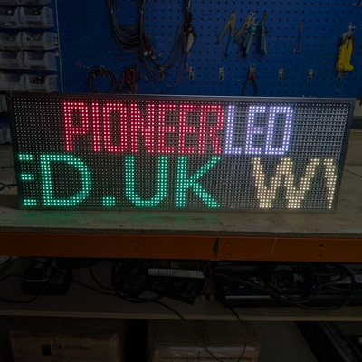 Programmable LED Scrolling Sign PioneerLED P10 131x35cm - Indoor
