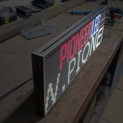 Programmable LED Scrolling Sign PioneerLED P10 99x35cm Outdoor