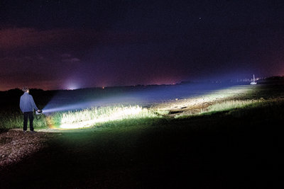 ProStar Lite - Dual-Purpose Torch, High-Performance LED Searchlight and Floodlight, 10,000 Lumen output