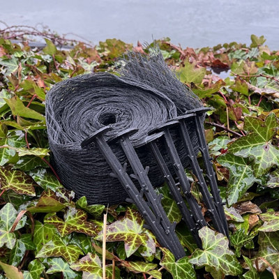 Protective Pond Netting Cover with 6 Pegs (3m x 2m)