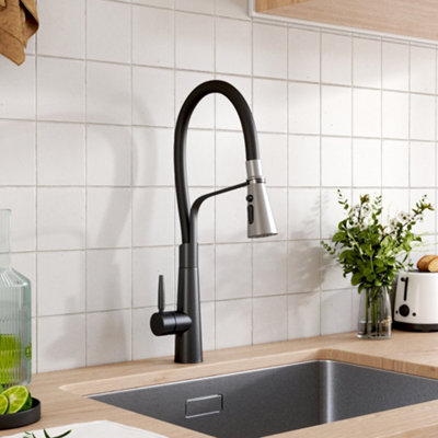 Pull-Down Kitchen Tap Flexible Kitchen Faucet Made of Stainless Steel and Brass