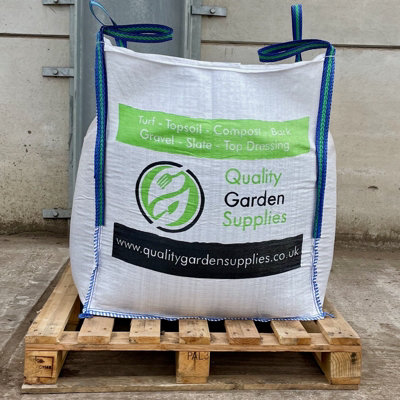 QGS Compost Enriched Topsoil Bulk Bag 750 Litres DIY at B&Q