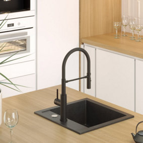 Quadron Andy Pure Black kitchen tap with flexible spout and spray