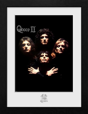 Queen Queen II 30 x 40cm Framed Collector Print