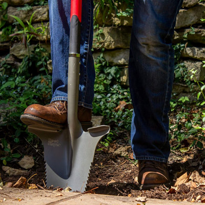 Best spade deals for digging roots