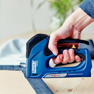 Rapid Heavy Duty Dual Manual  Staple Gun ALU953 for No. 53 Staples & No. 8 Brads Powercurve Technology & Easy-to-Squeeze Trigger