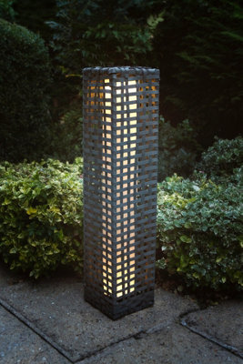 Rattan Effect Solar Garden Lamp - Grey