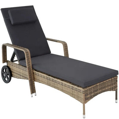 Falke Black Metal Sun lounger DIY at B Q