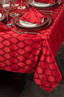 Red Geometric 9-Piece Table Linen Set