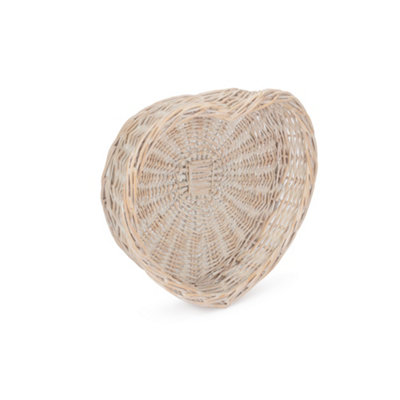 Red Hamper PT075 Wicker Large White Wash Heart Shaped Tray