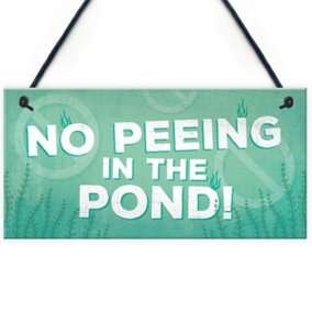 Red Ocean No Peeing Novelty Hanging Plaque Garden Hot Tub Shed Pond Sign Friendship Fishing Gift