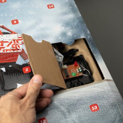 RED5 24 Days Of Toy Car Fun & Adventure Advent Calendar