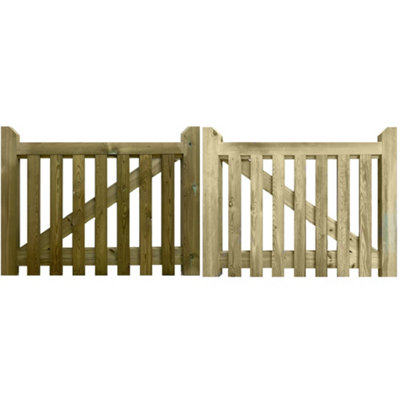 Redwood Salcombe Gates Pair - 2.1m Total Width x 1.5m High