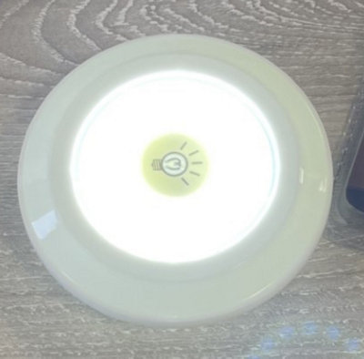 Remote Control LED Push Lights 3 White Dimmable Wireless Spot Lights With Timer