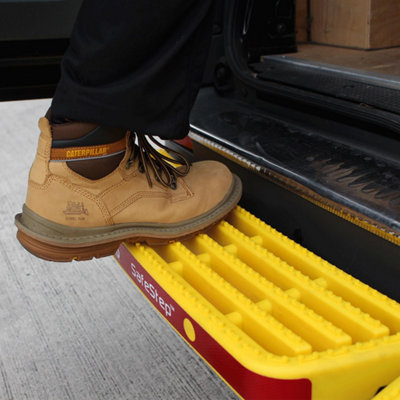 RHINO AccessStep for Mercedes Sprinter (2018+) - Van Rear Safety Access ...